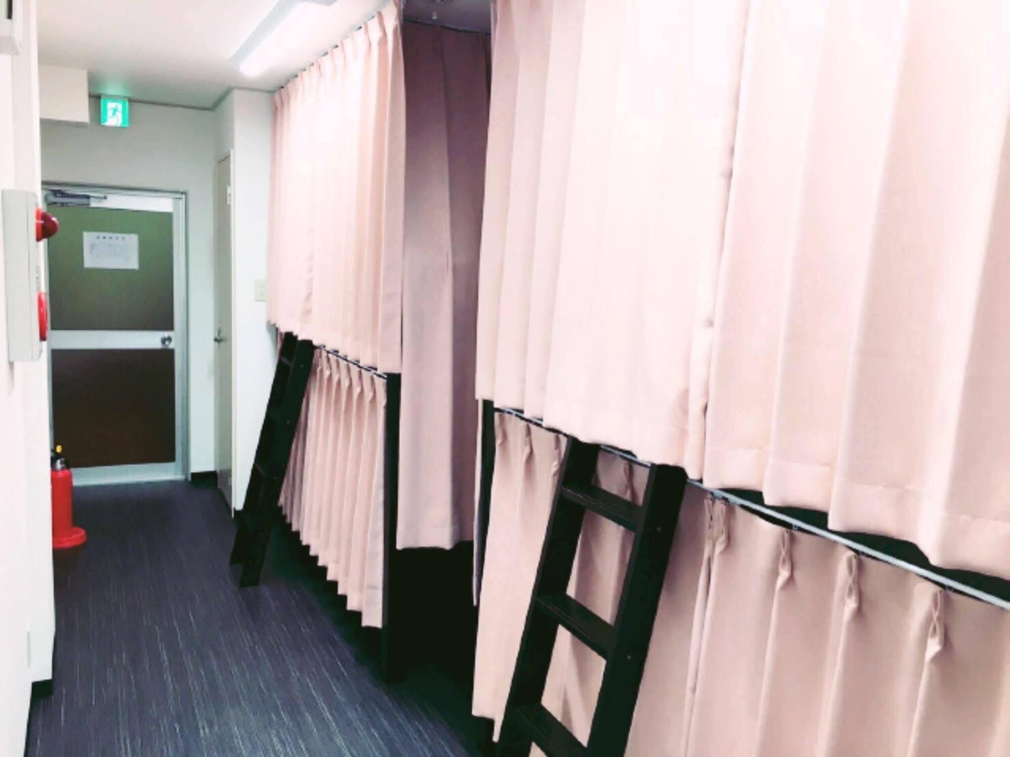 אוסקה Coco Hostel Namba מראה חיצוני תמונה